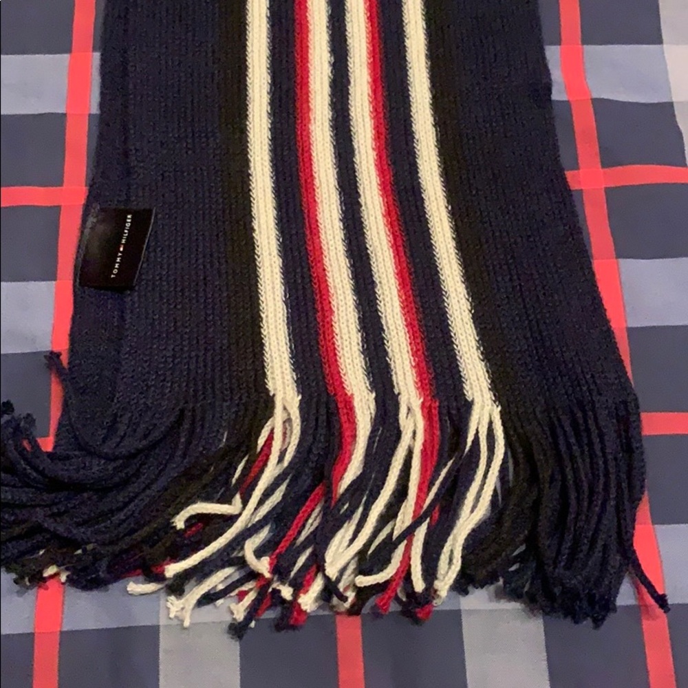 Tommy Hilfiger Scarf